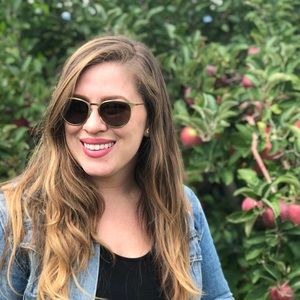 Meet your Posher, Abby